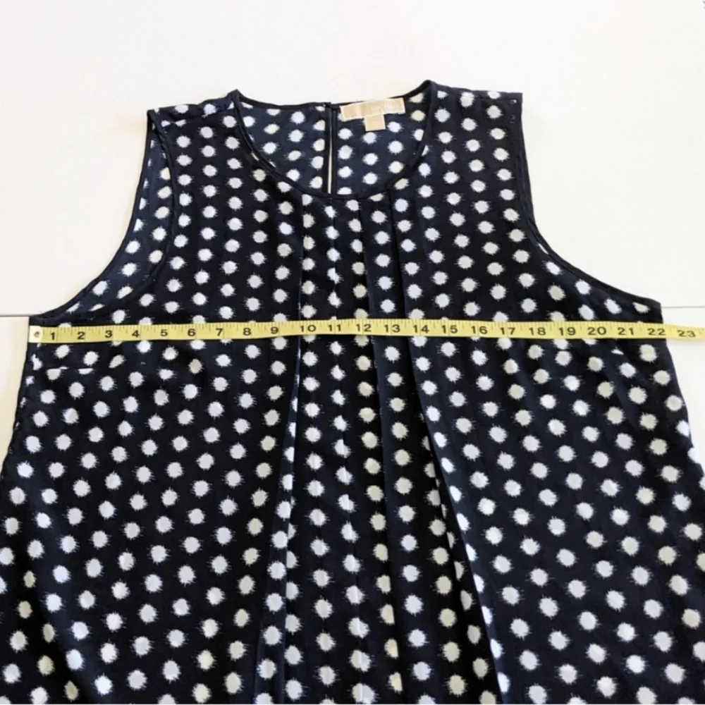 Michael Kors Blouse Shell Navy Blue White Polk-a-dot Tank Pleated Sleeve…